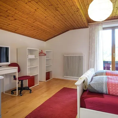 Haus Gastein Apartamento *